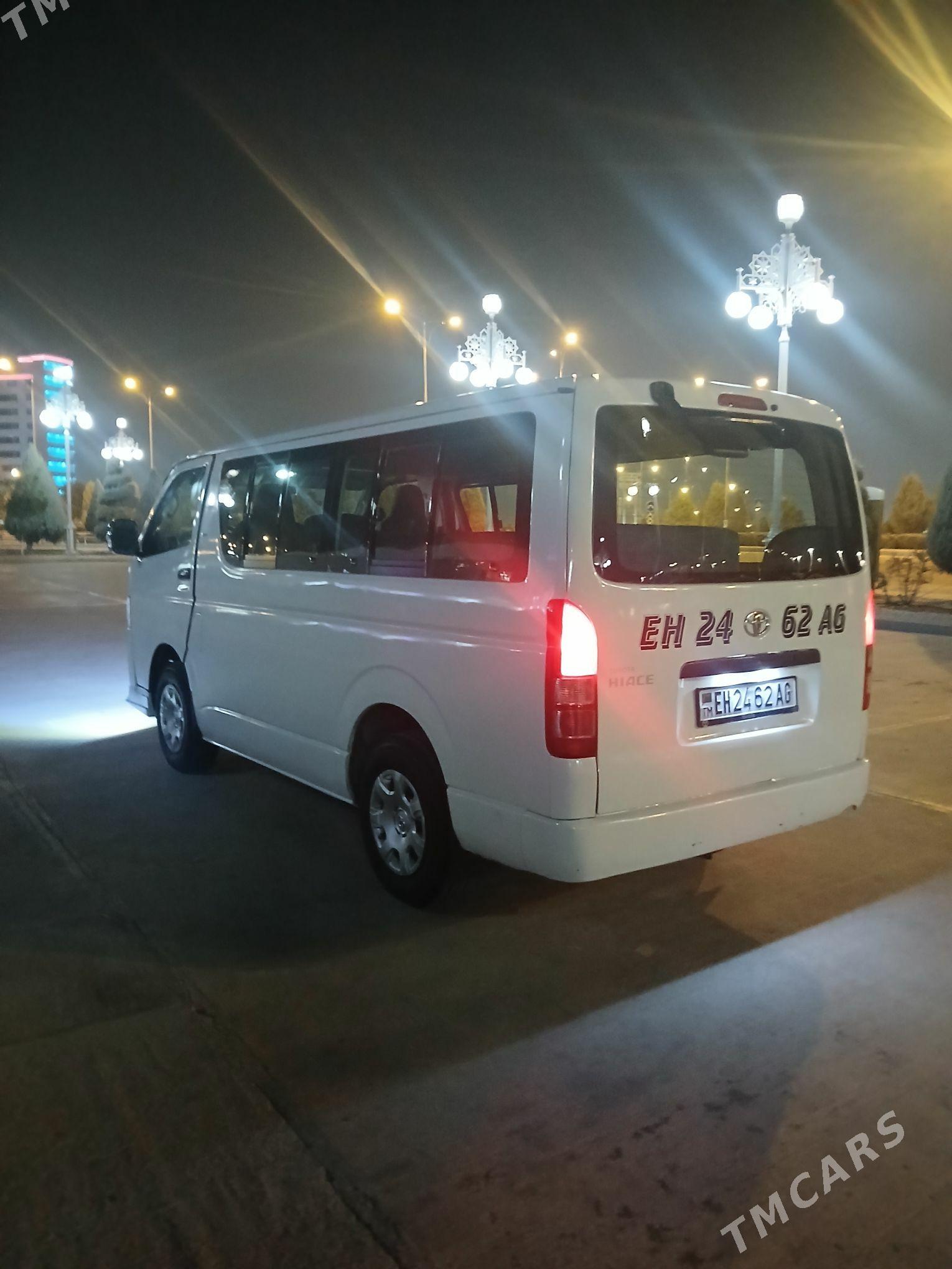 Toyota Hiace 2006 - 260 000 TMT - Aşgabat - img 4