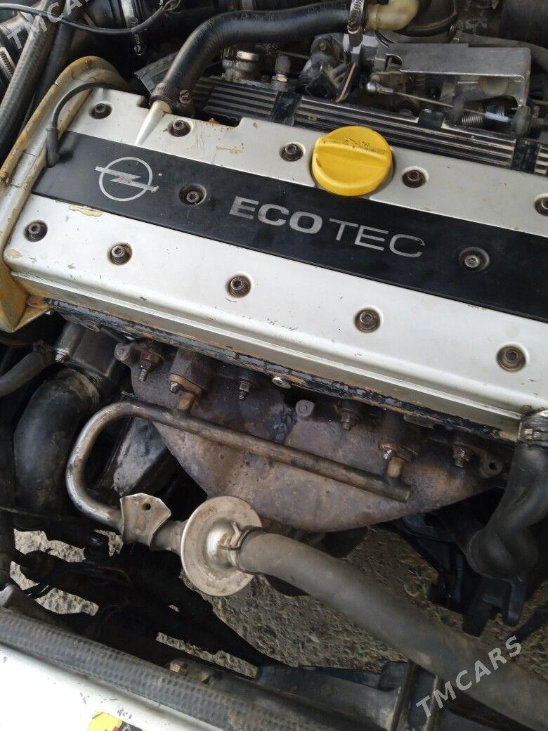 Opel Vectra 1995 - 40 000 TMT - Gyzylarbat - img 7