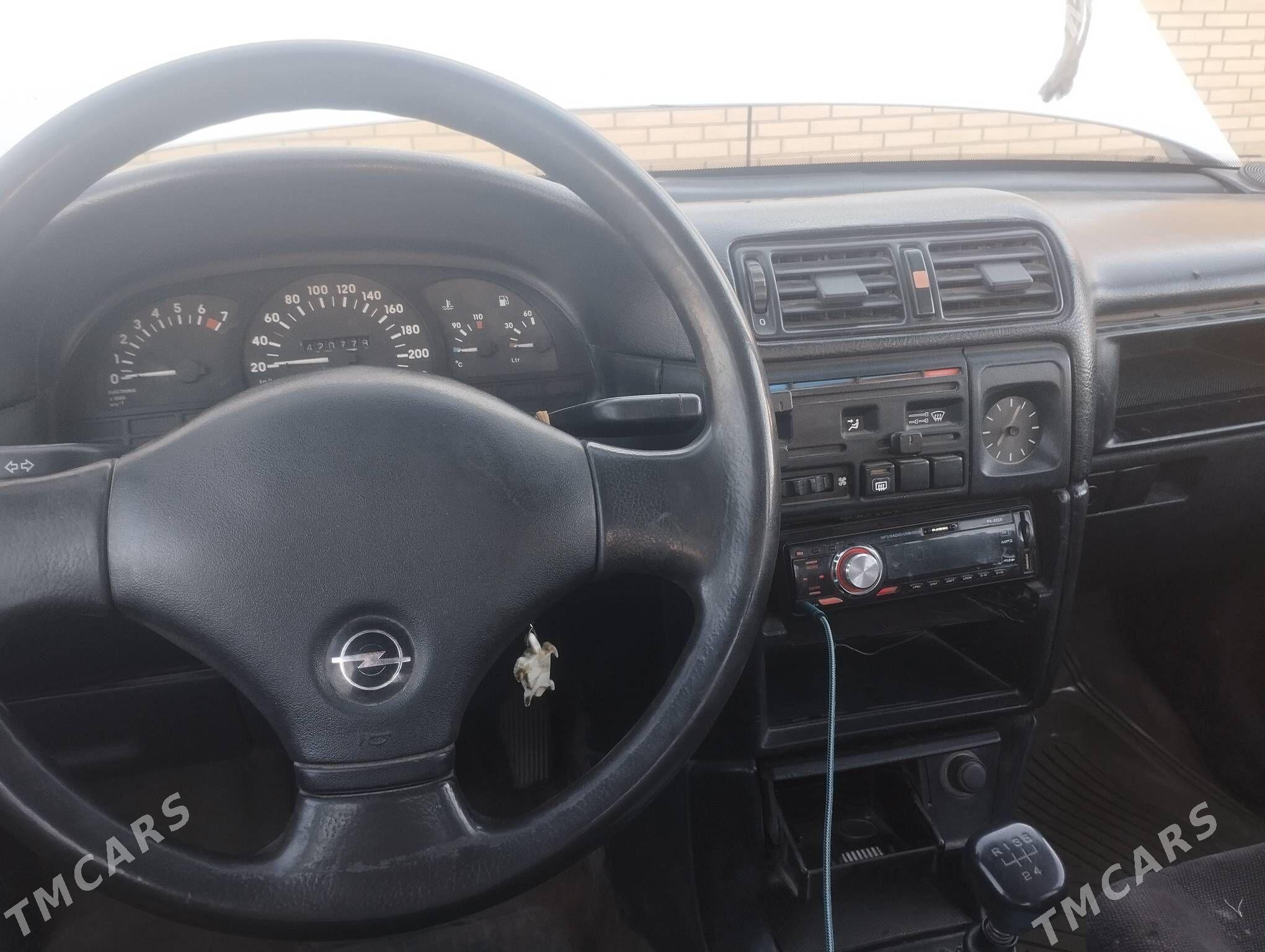 Opel Vectra 1991 - 33 000 TMT - Garagum etraby - img 4