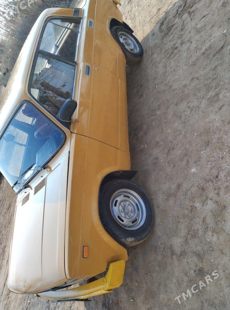 Lada 2105 1983 - 18 000 TMT - Türkmenbaşy etr. - img 4