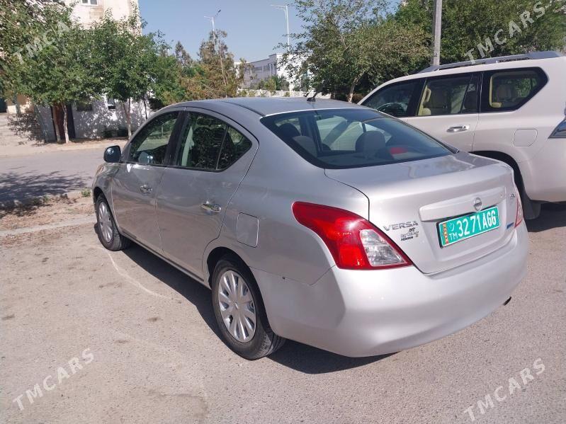 Nissan Versa 2012 - 120 000 TMT - Ашхабад - img 3