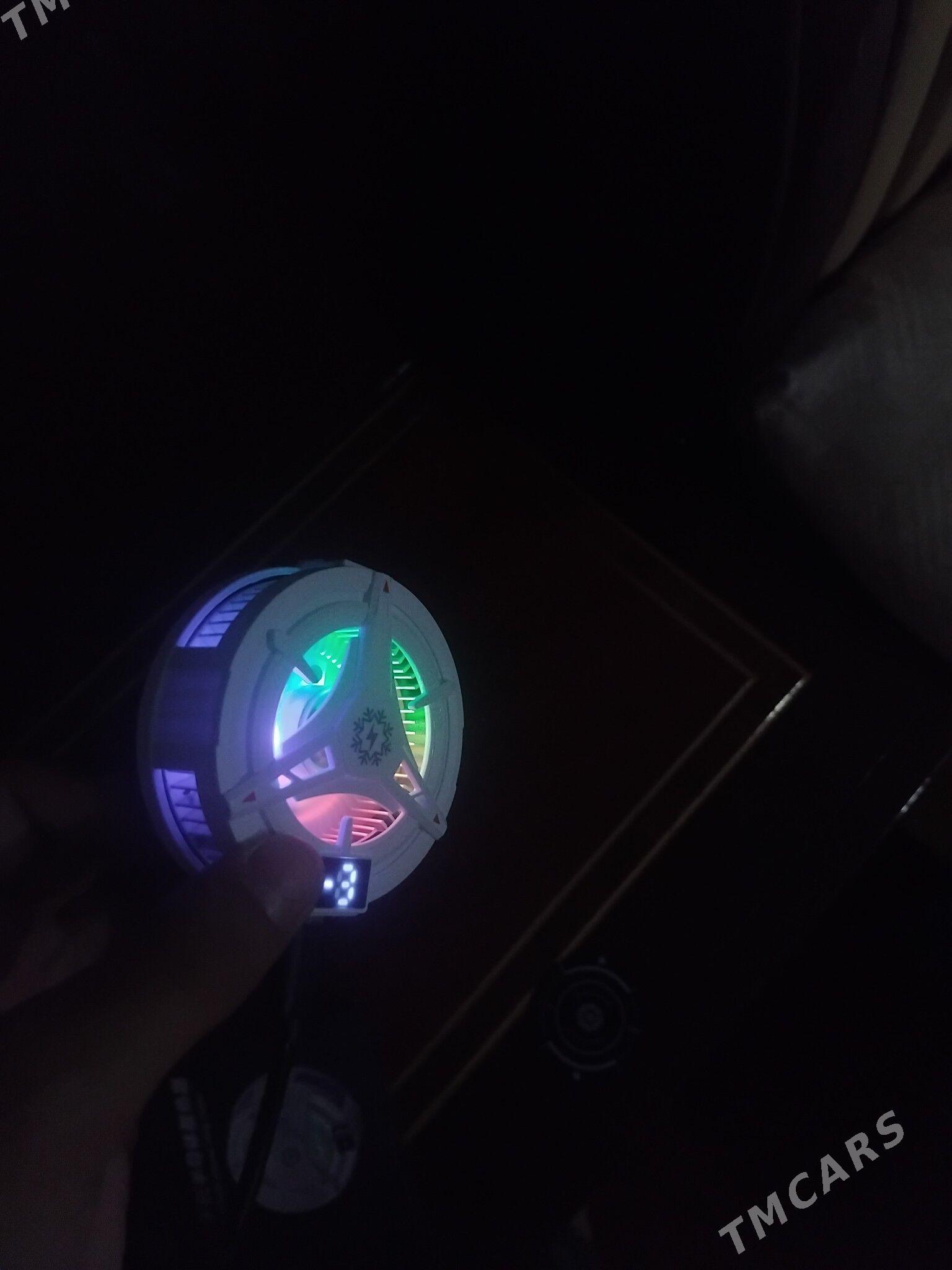 kuler telefon sowodujy - Кëши - img 4