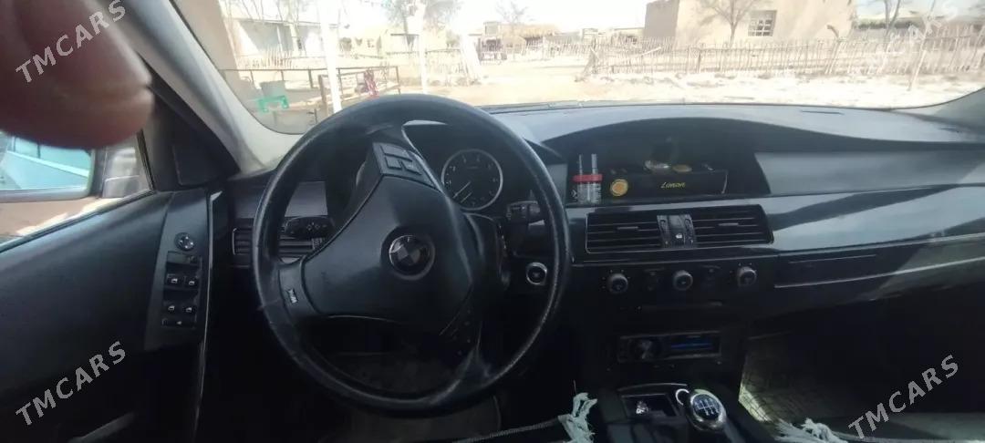 BMW 530 2004 - 140 000 TMT - Türkmenbaşy etr. - img 2