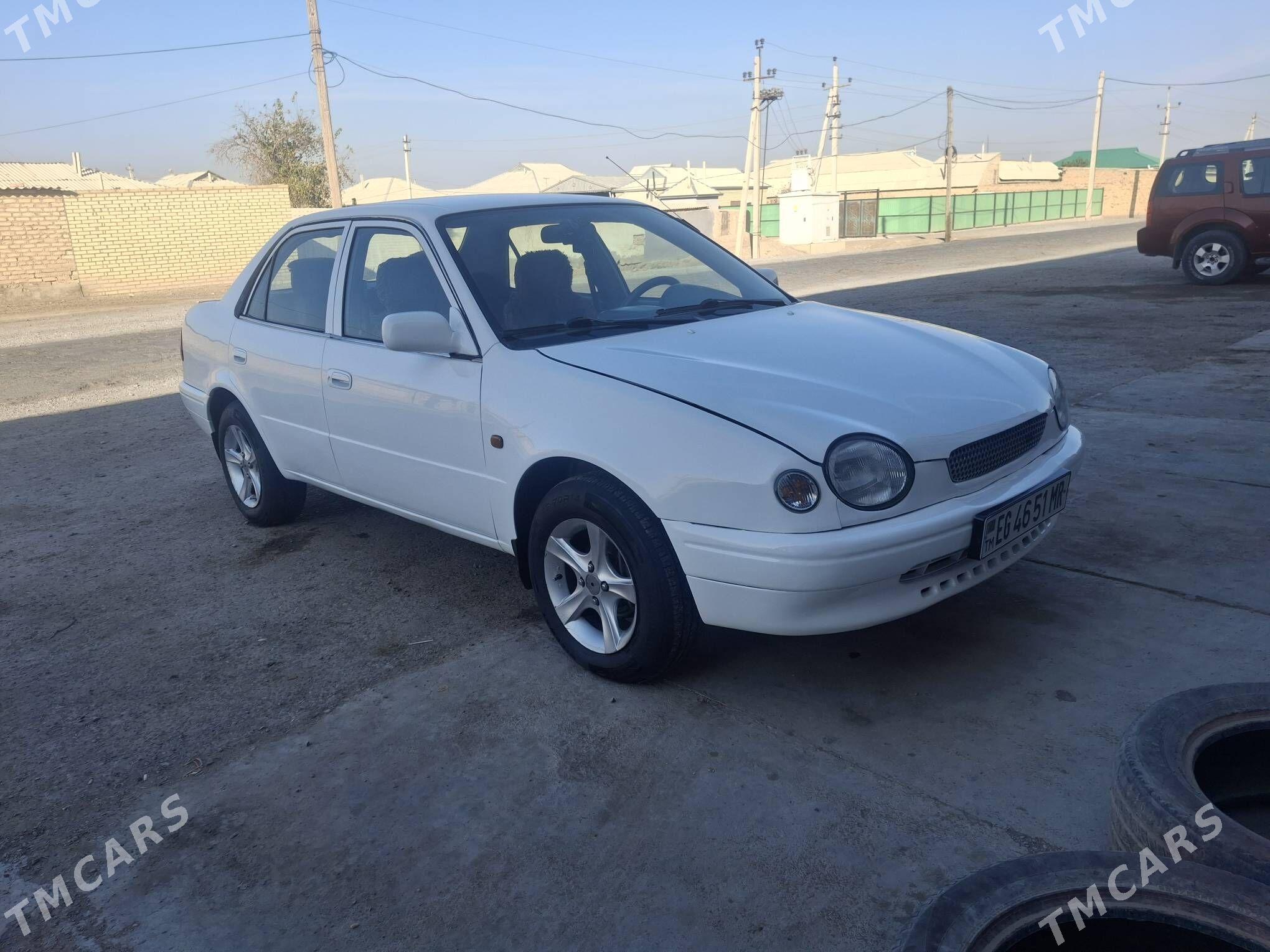Toyota Corolla 1998 - 90 000 TMT - Мары - img 1