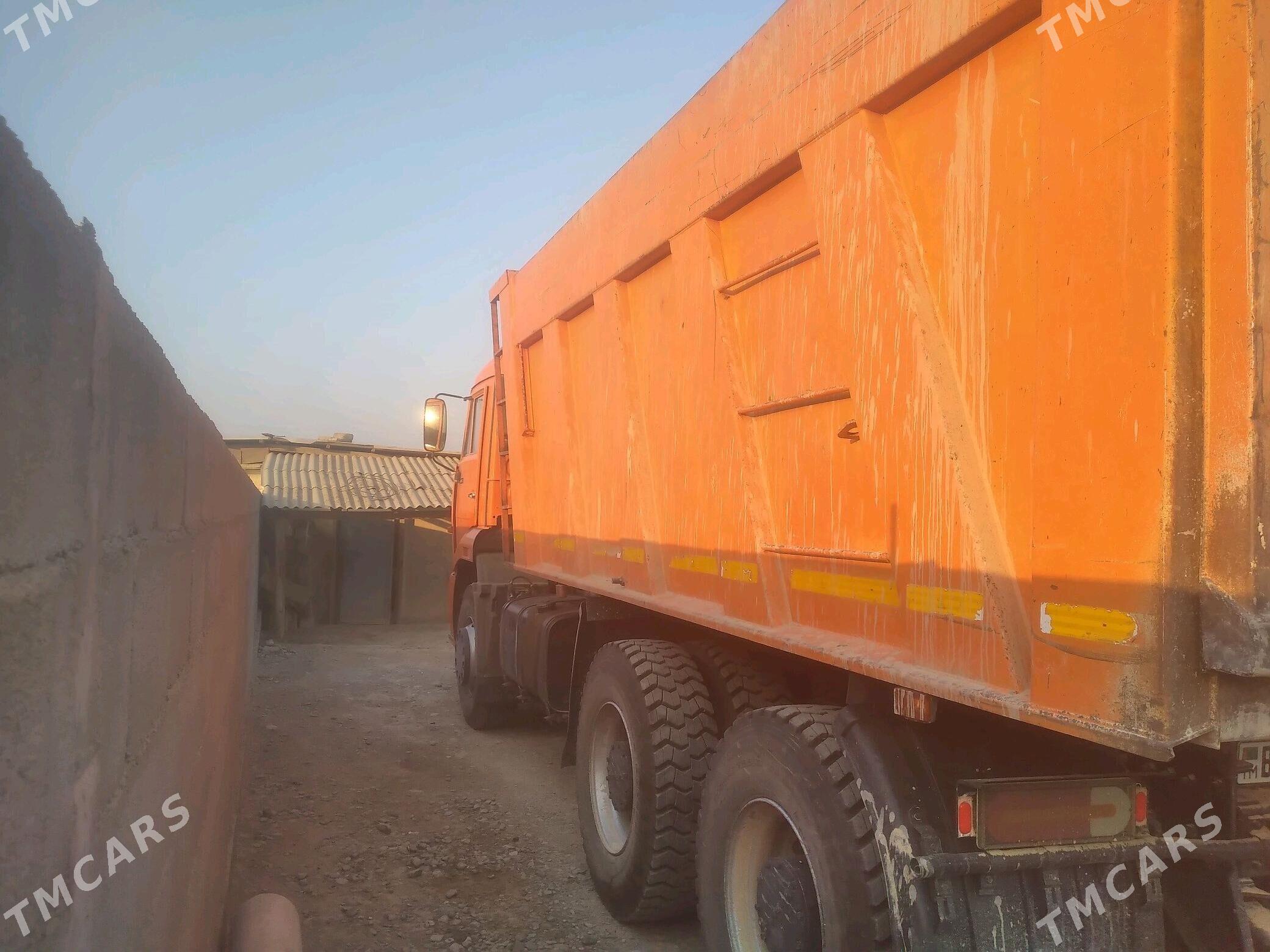 Kamaz 6520 2011 - 500 000 TMT - Ýaşlyk - img 3