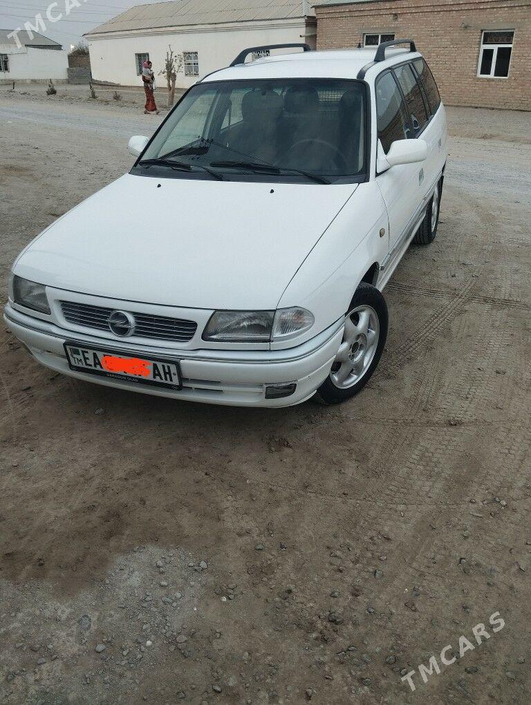 Opel Astra 1996 - 58 000 TMT - Бахарден - img 7