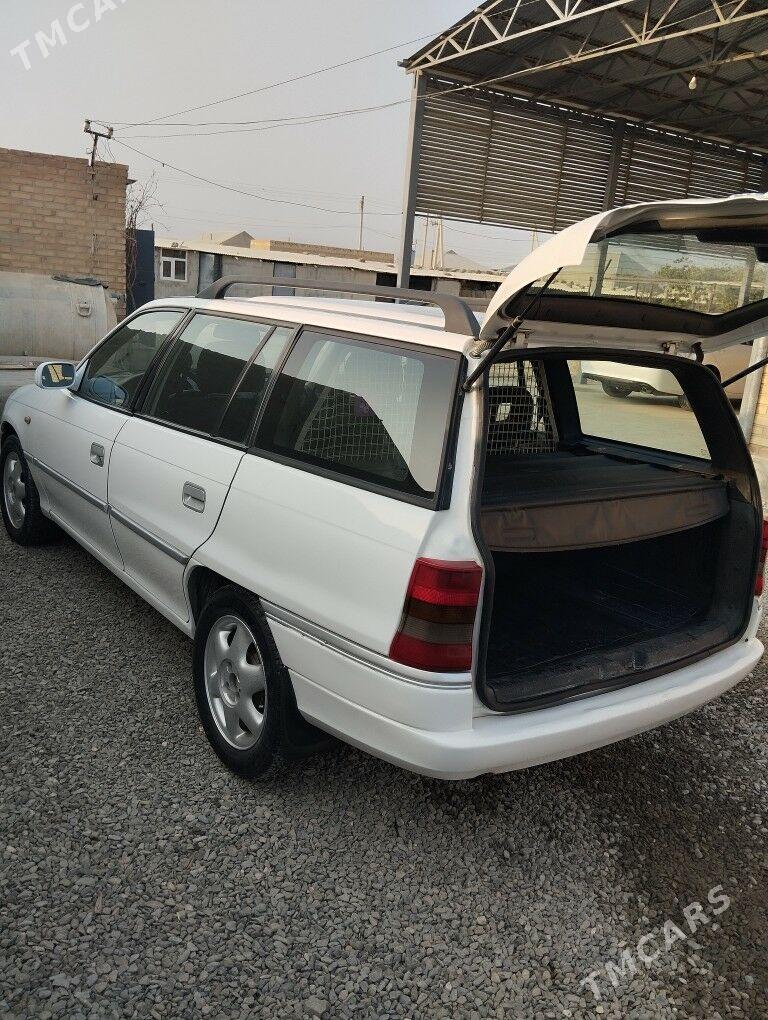 Opel Astra 1996 - 58 000 TMT - Бахарден - img 5