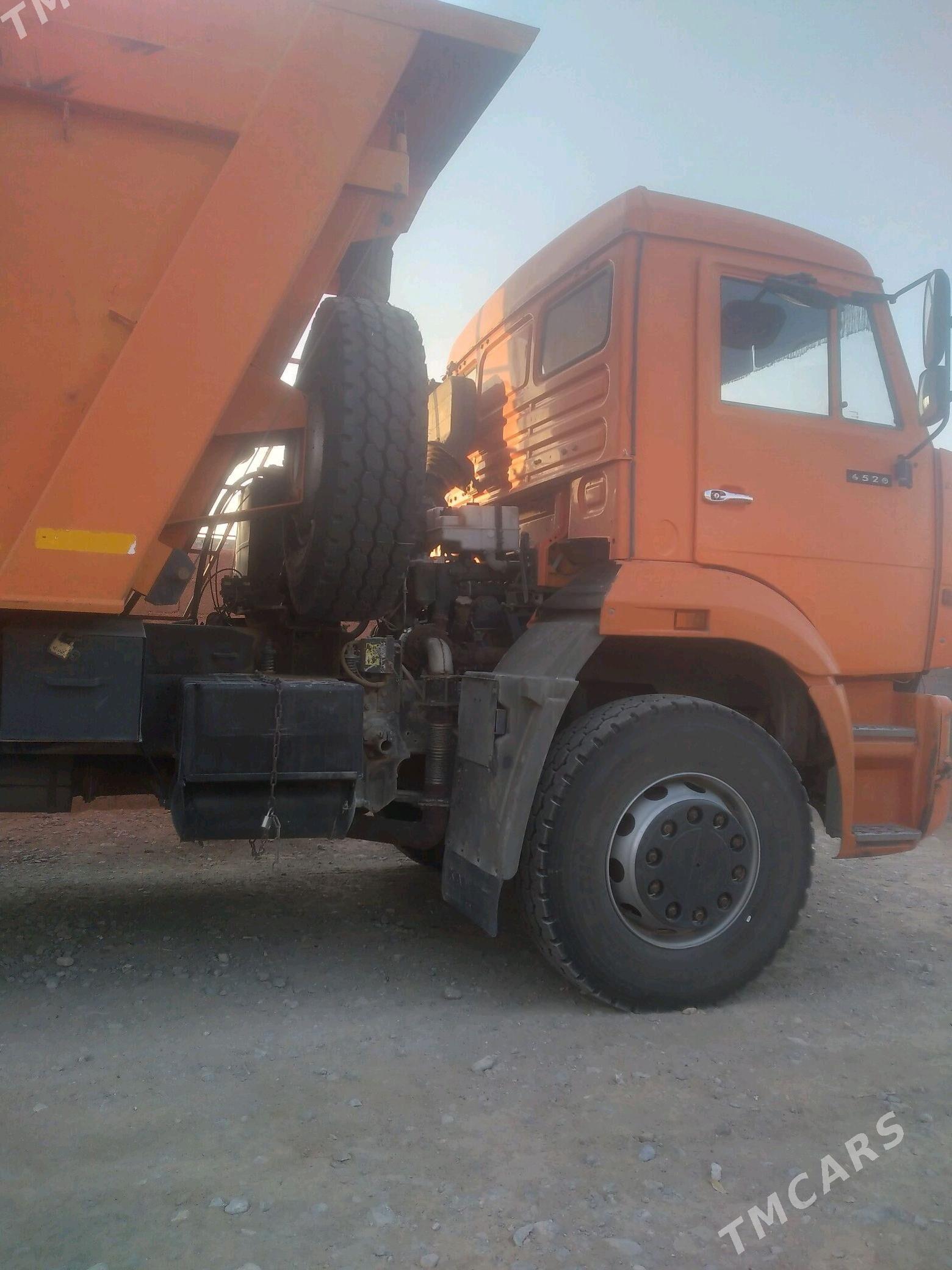 Kamaz 6520 2011 - 500 000 TMT - Ýaşlyk - img 5