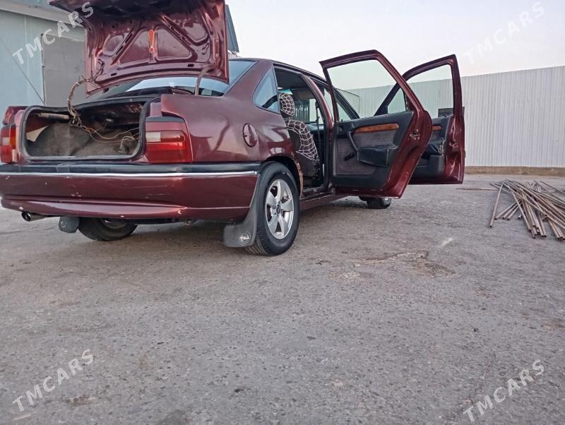 Opel Vectra 1993 - 30 000 TMT - Сейди - img 3