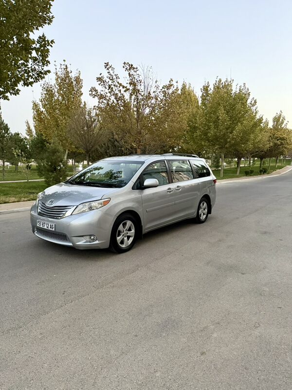Toyota Sienna 2015 - 330 000 TMT - Ашхабад - img 6