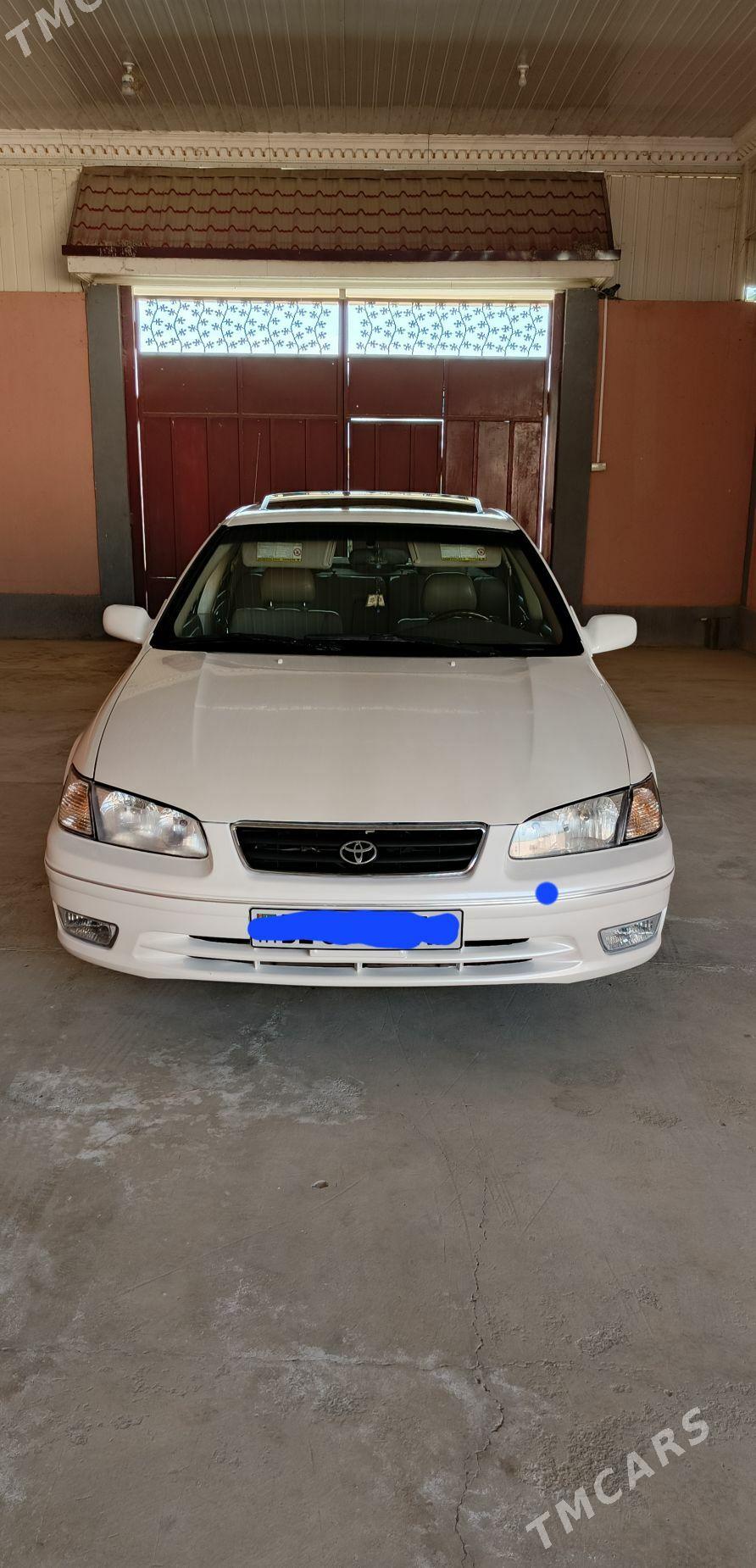 Toyota Camry 2001 - 175 000 TMT - Bäherden - img 4