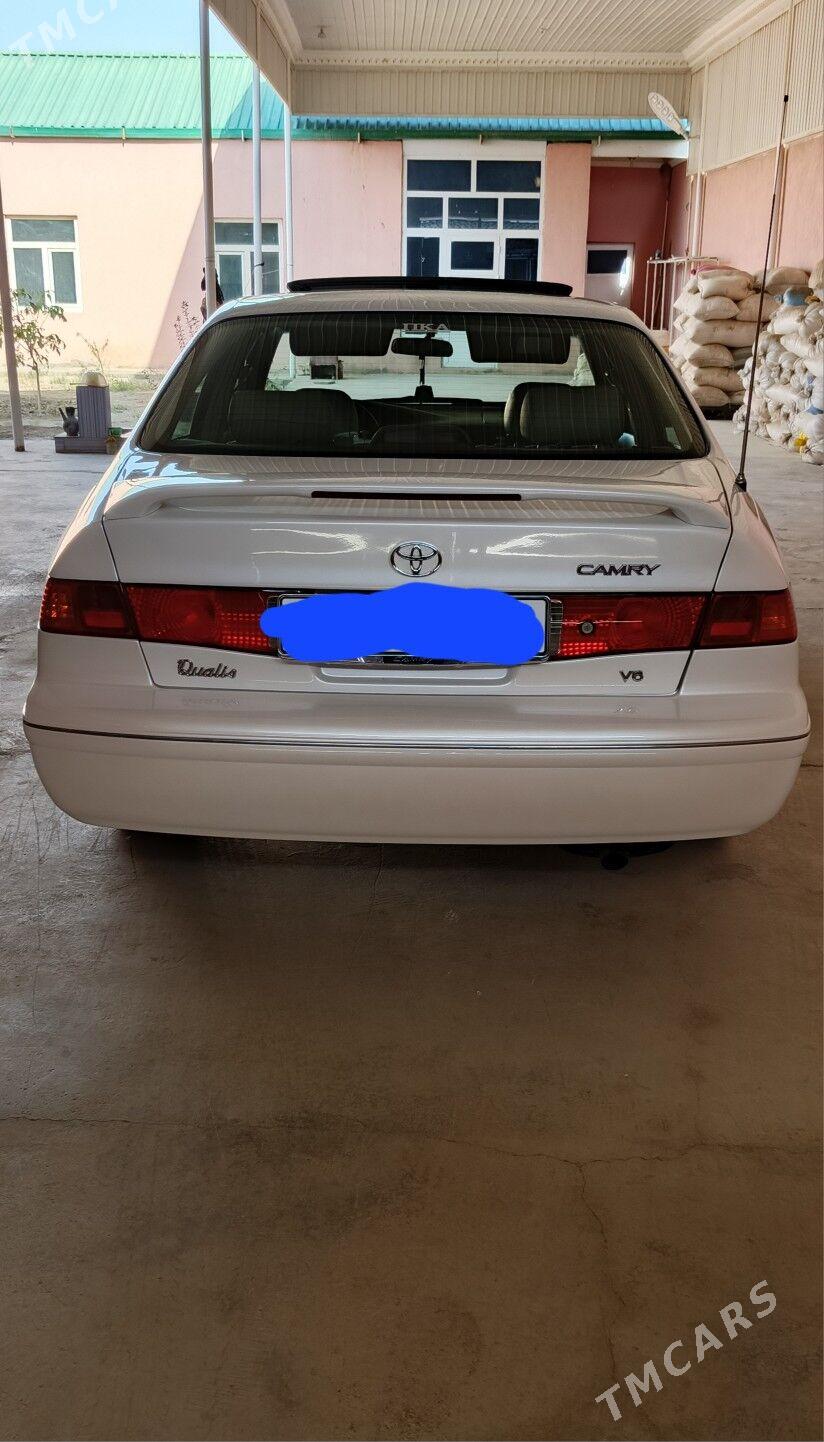 Toyota Camry 2001 - 175 000 TMT - Bäherden - img 3