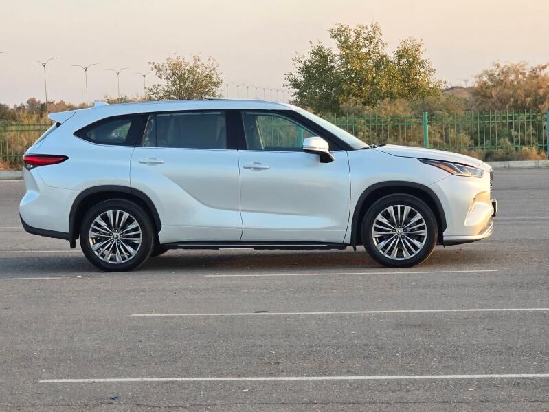 Toyota Highlander 2020 - 597 000 TMT - Ашхабад - img 2