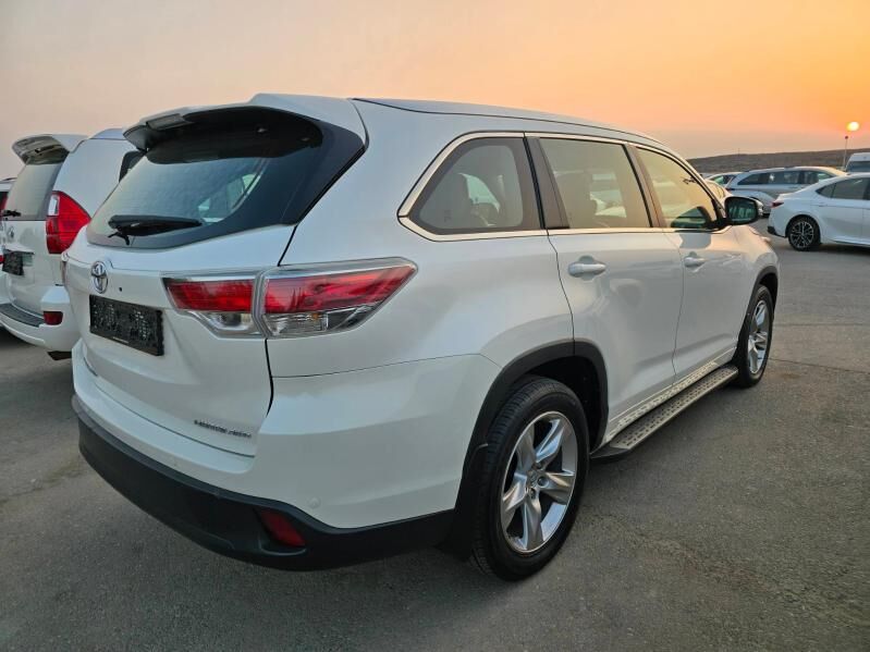 Toyota Highlander 2015 - 398 000 TMT - "Altyn Asyr" Gündogar bazary (Jygyllyk) - img 4