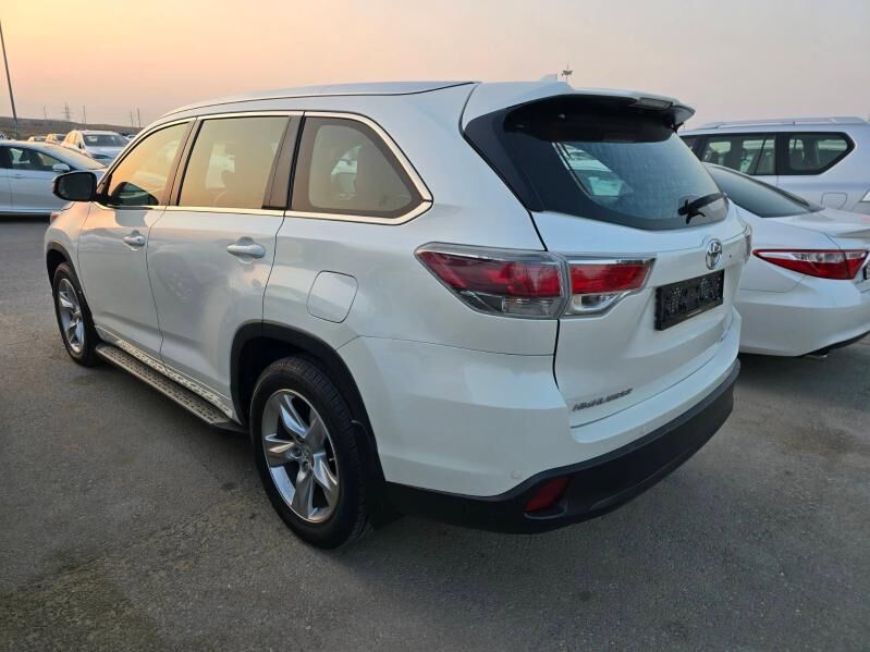 Toyota Highlander 2015 - 398 000 TMT - "Altyn Asyr" Gündogar bazary (Jygyllyk) - img 5