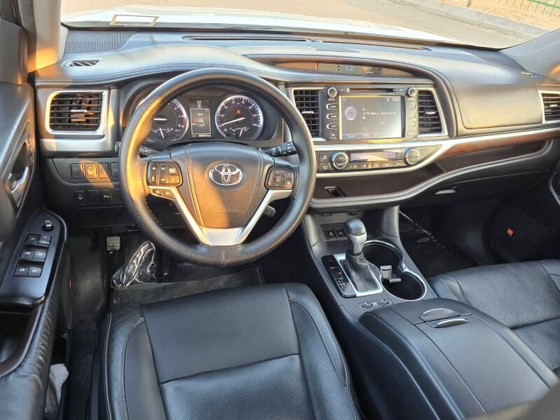 Toyota Highlander 2015 - 398 000 TMT - "Altyn Asyr" Gündogar bazary (Jygyllyk) - img 8