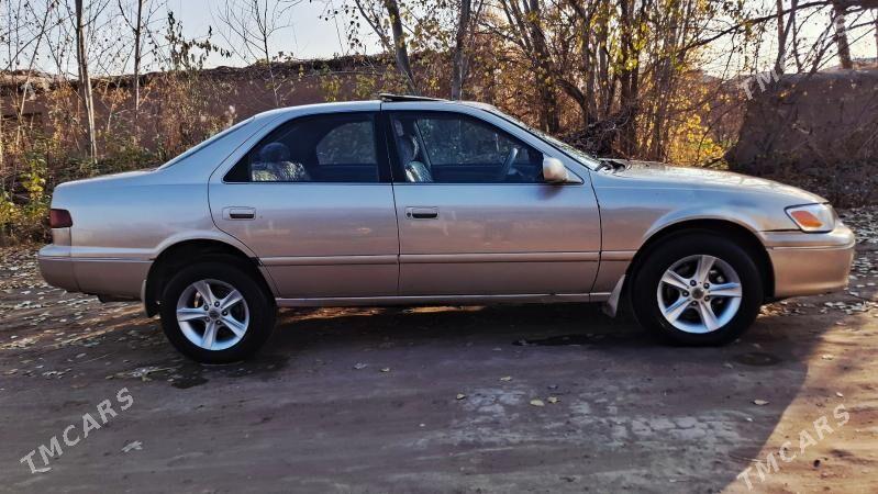 Toyota Camry 2000 - 140 000 TMT - Şabat etr. - img 1