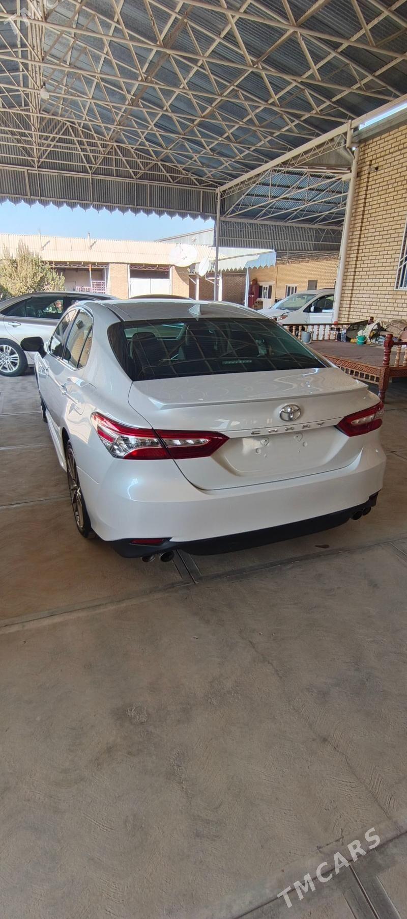 Toyota Camry 2020 - 350 000 TMT - Мары - img 2