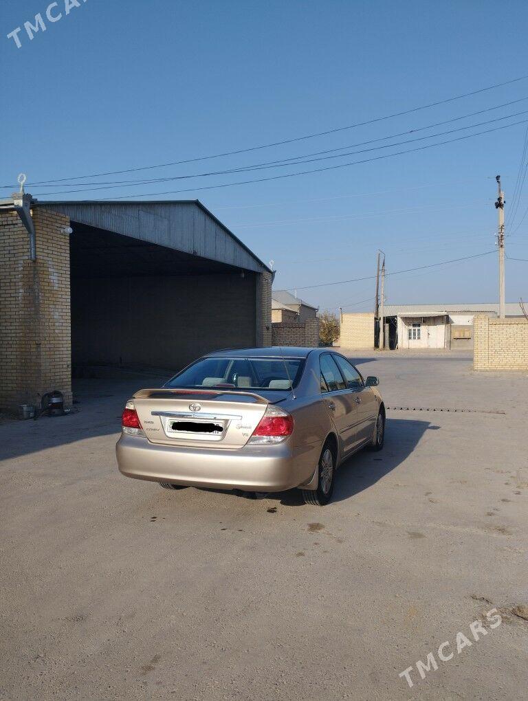 Toyota Camry 2004 - 195 000 TMT - Мары - img 2