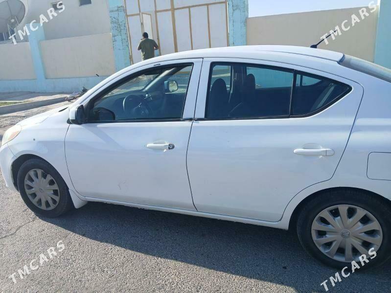 Nissan Versa 2013 - 110 000 TMT - Ашхабад - img 6