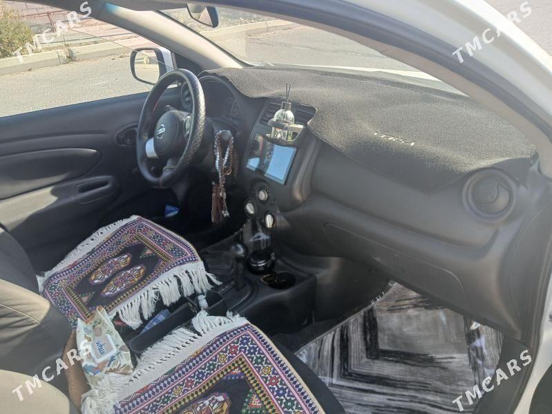 Nissan Versa 2013 - 110 000 TMT - Ашхабад - img 4
