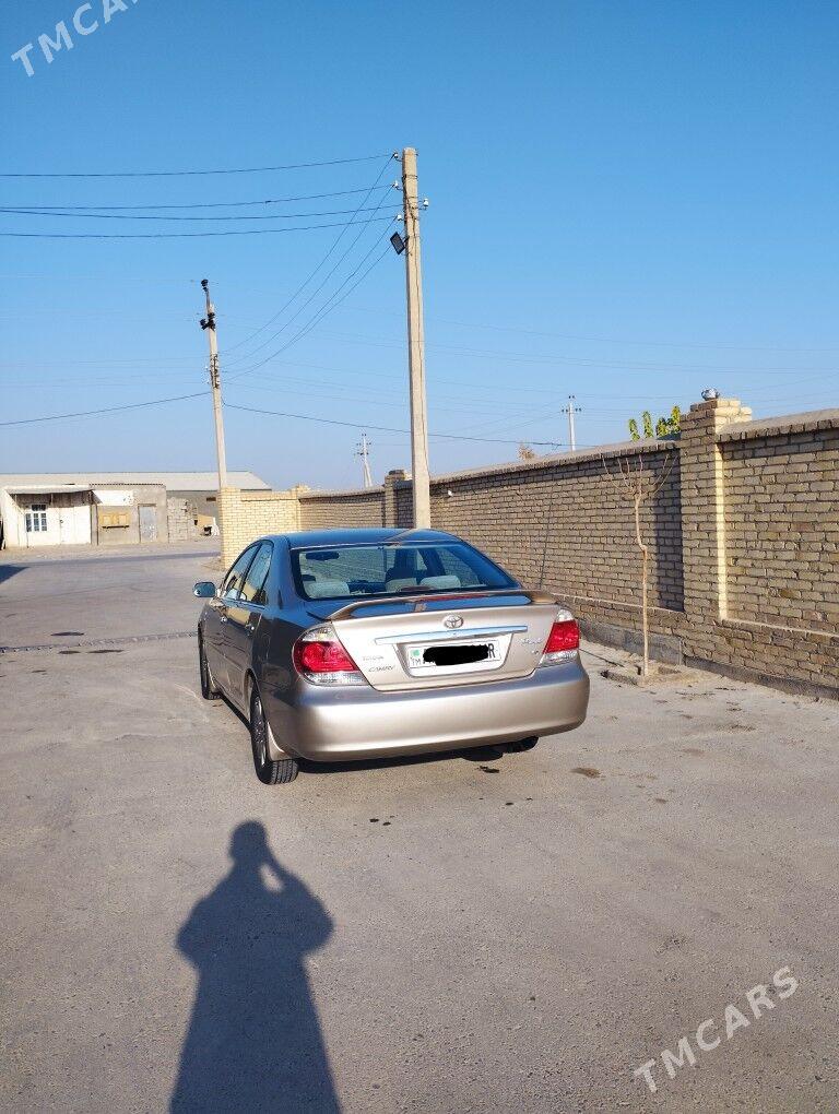 Toyota Camry 2004 - 195 000 TMT - Мары - img 3