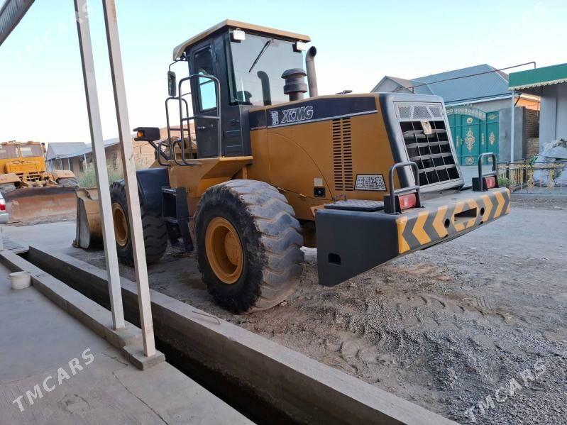 XCMG ZL50 2013 - 560 000 TMT - Çärjew - img 2