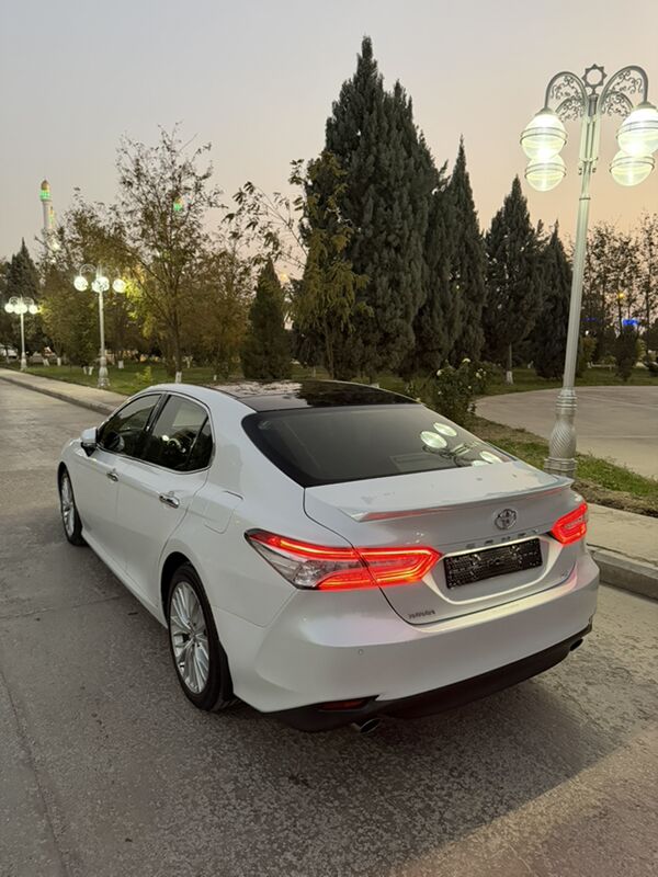 Toyota Camry 2018 - 520 000 TMT - Мары - img 4