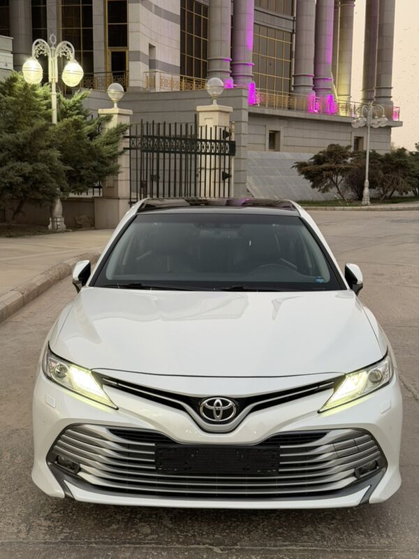 Toyota Camry 2018 - 520 000 TMT - Мары - img 7