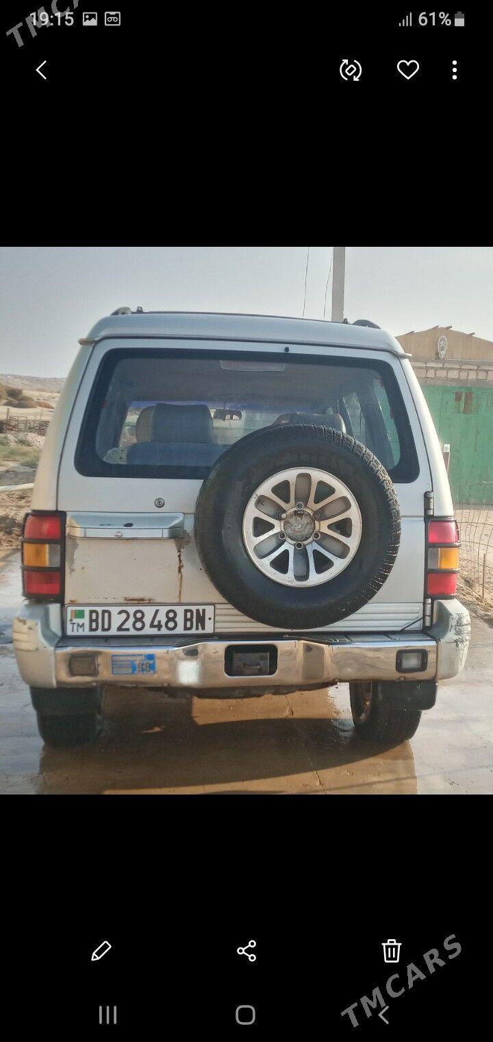 Mitsubishi Montero 1995 - 70 000 TMT - Bereket - img 2