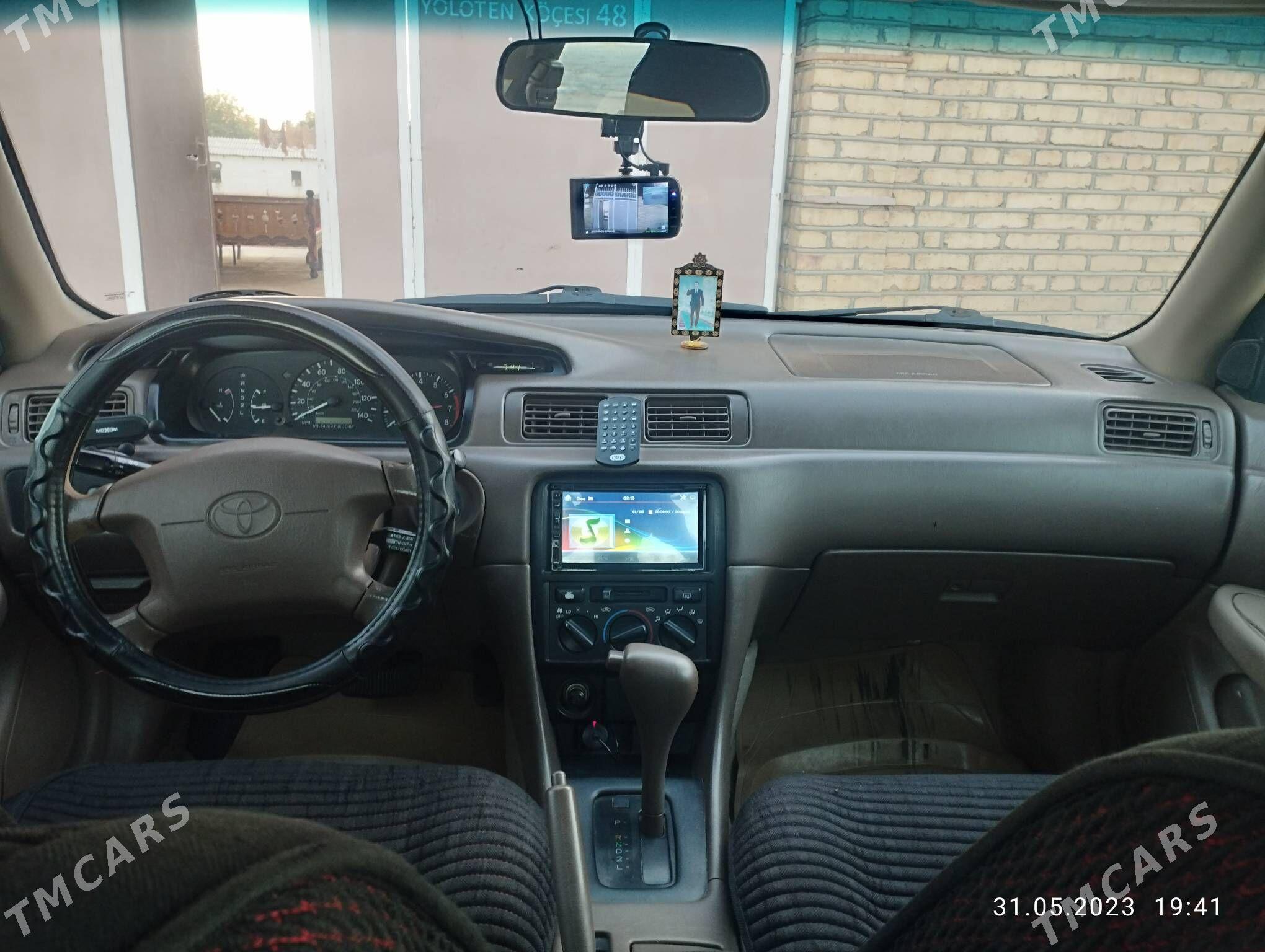 Toyota Camry 1999 - 145 000 TMT - Ýolöten - img 8