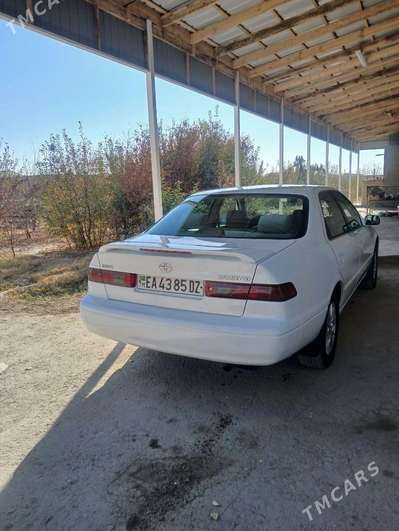 Toyota Camry 1998 - 155 000 TMT - Köneürgenç - img 6
