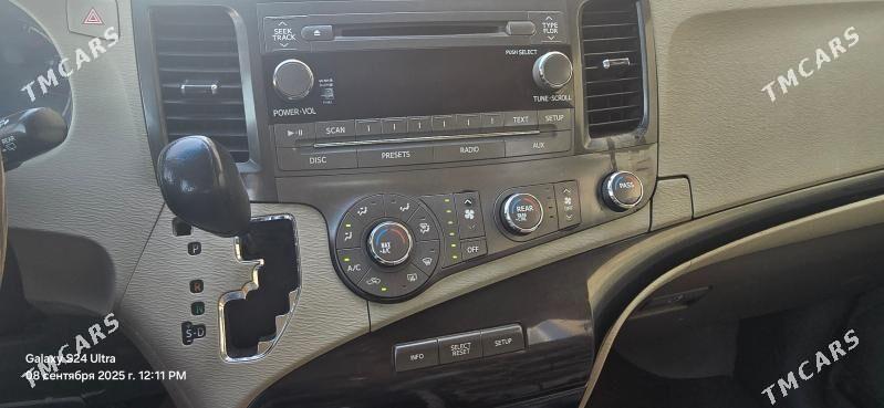Toyota Sienna 2011 - 340 000 TMT - Чарджоу - img 6