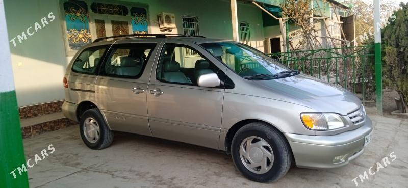 Toyota Sienna 2001 - 220 000 TMT - Гурбансолтан Едже - img 2