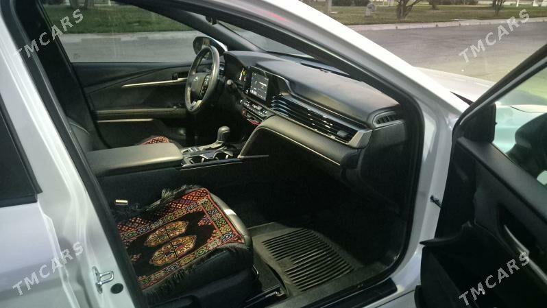 Toyota Camry 2024 - 532 000 TMT - Hitrowka - img 8