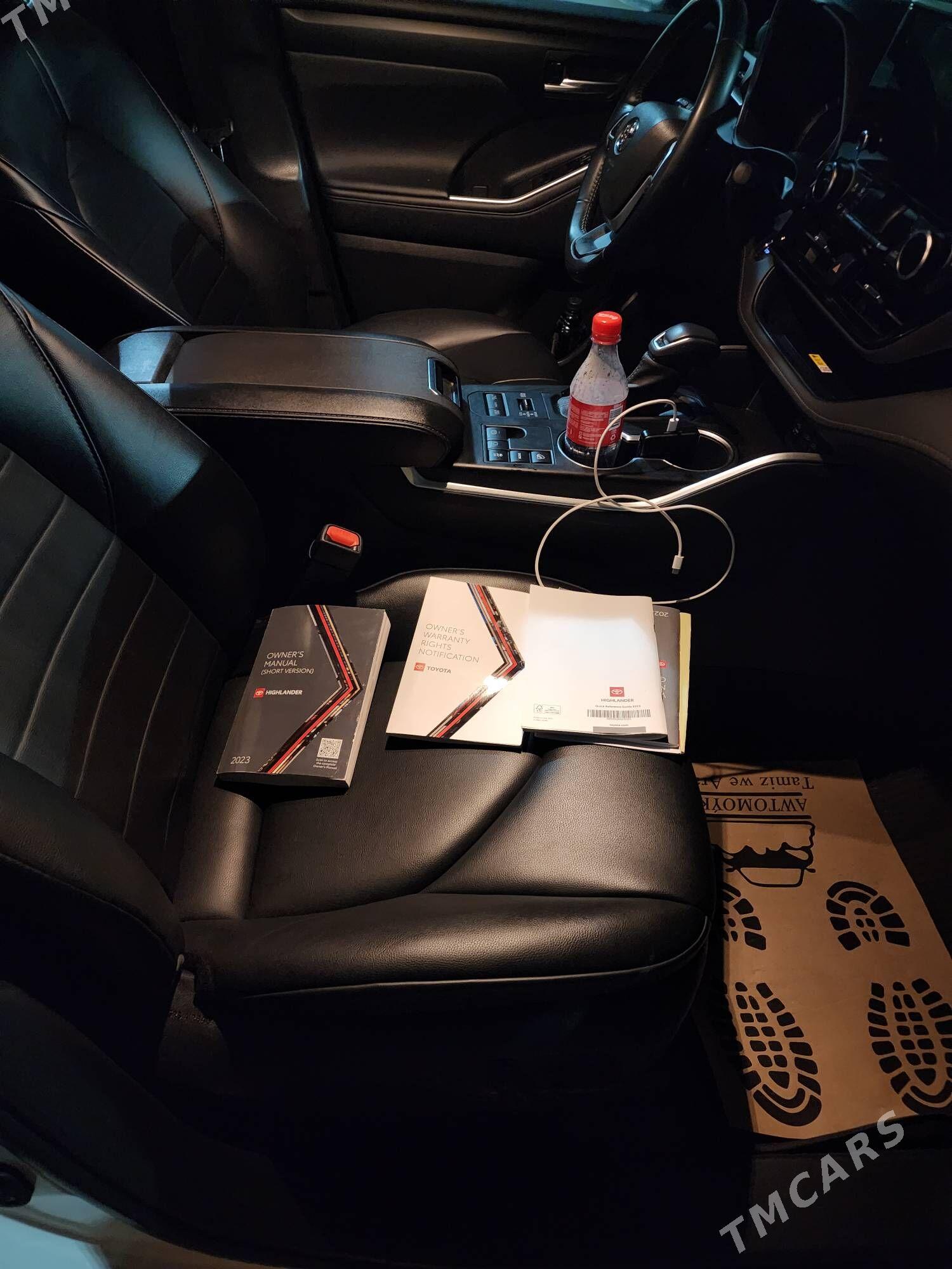 Toyota Highlander 2023 - 460 000 TMT - Aşgabat - img 6