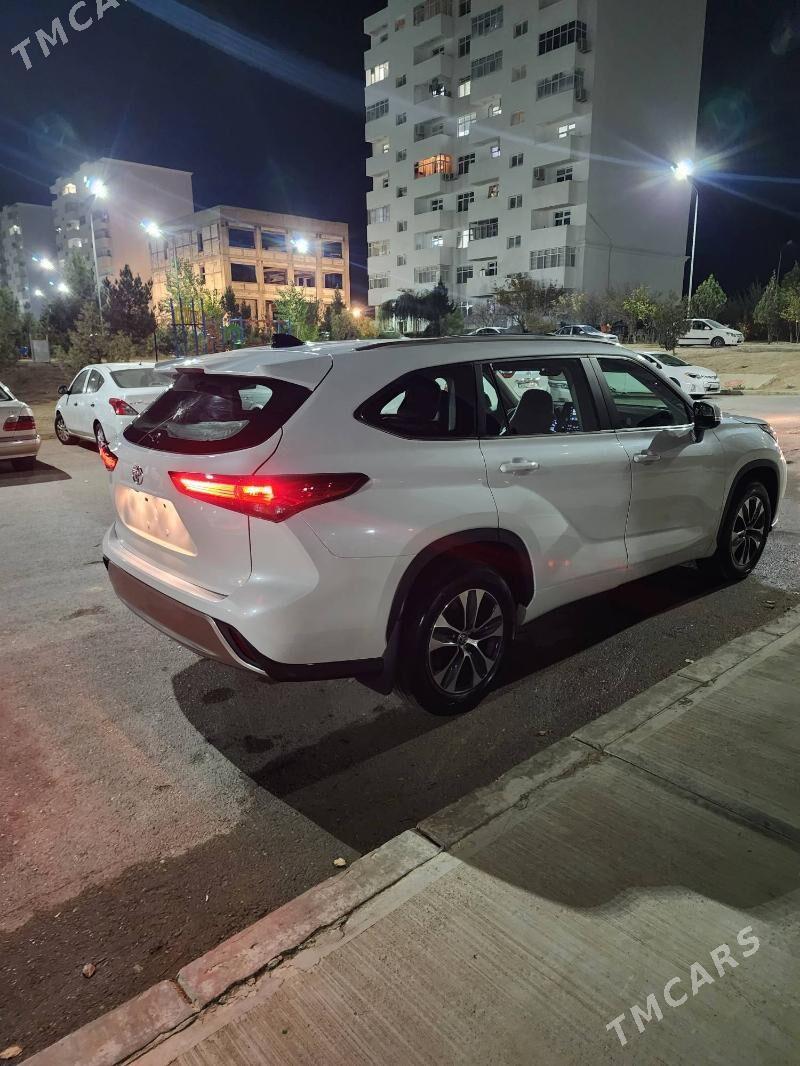 Toyota Highlander 2023 - 460 000 TMT - Aşgabat - img 4