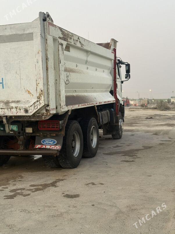 Ford Cargo 3535D 2015 - 700 000 TMT - Aşgabat - img 4