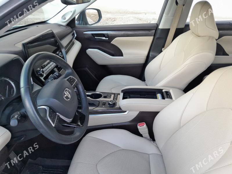 Toyota Highlander 2021 - 690 000 TMT - Дашогуз - img 7