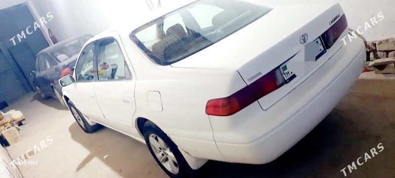 Toyota Camry 2000 - 170 000 TMT - Дашогуз - img 2