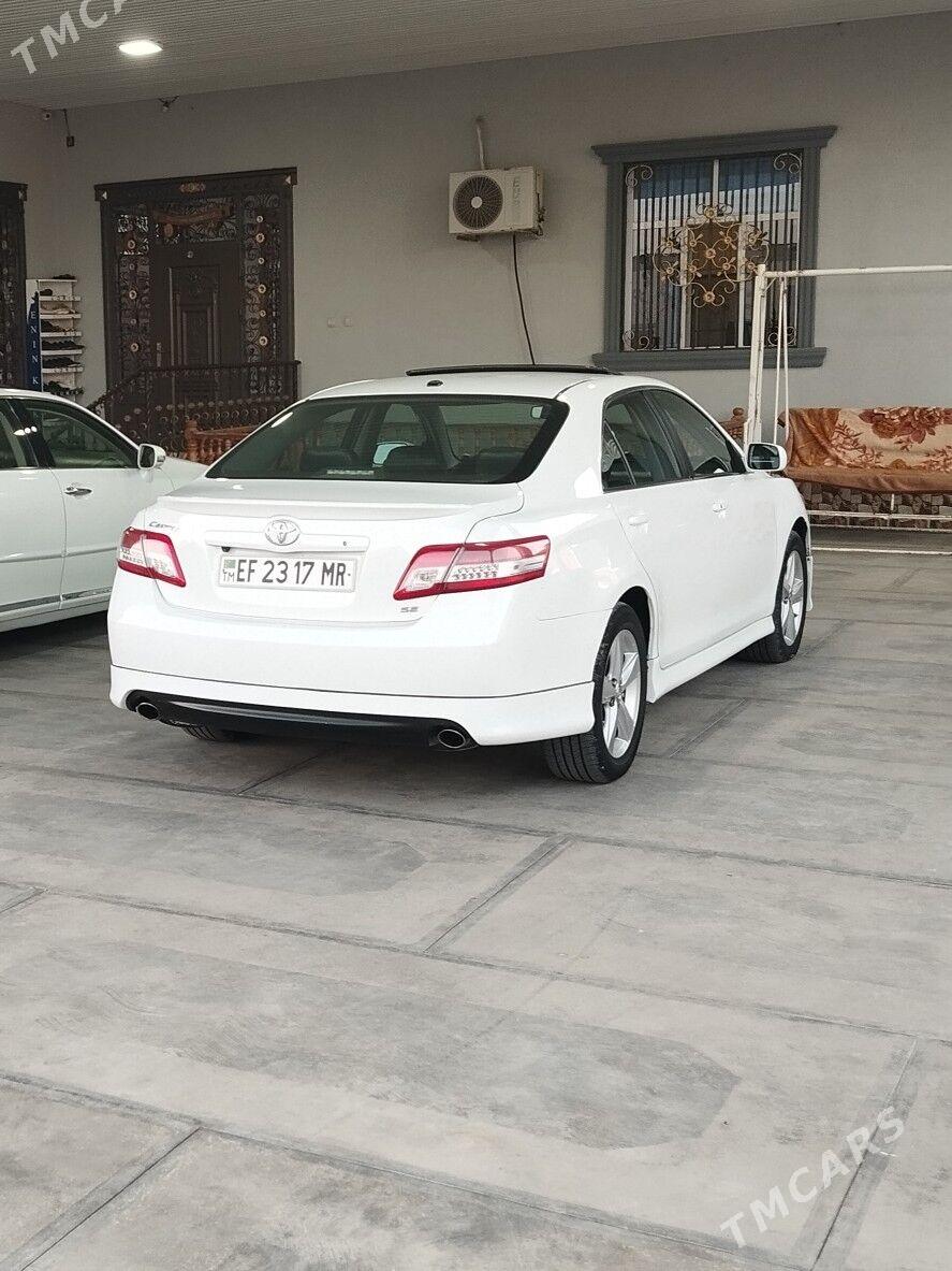 Toyota Camry 2011 - 225 000 TMT - Байрамали - img 8