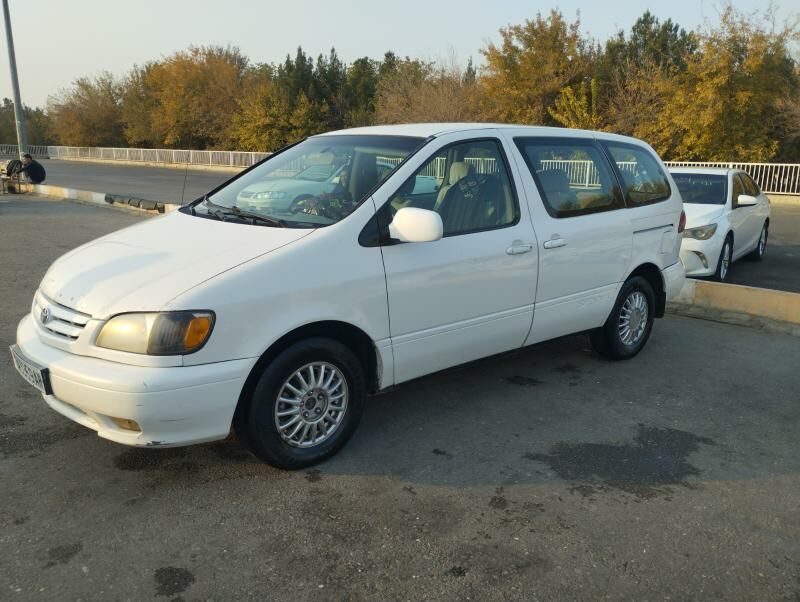 Toyota Sienna 2001 - 160 000 TMT - Ёлётен - img 3