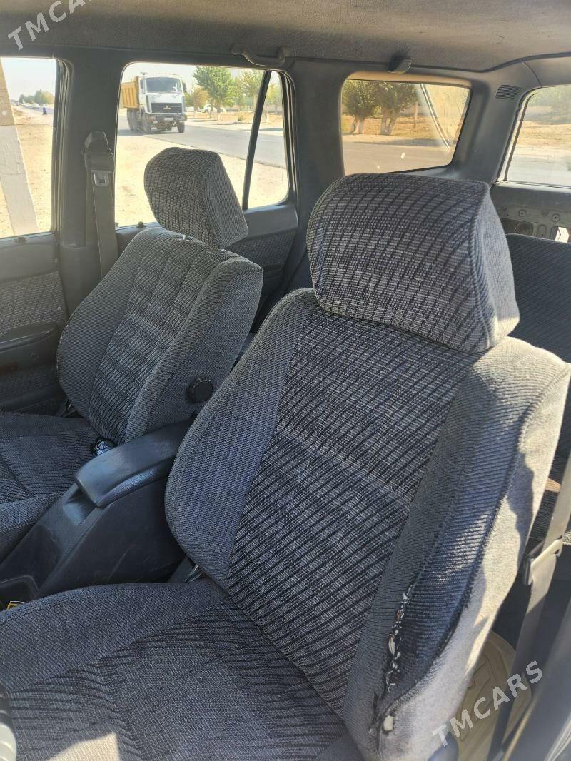 Toyota 4Runner 1991 - 44 000 TMT - Sakarçäge - img 5