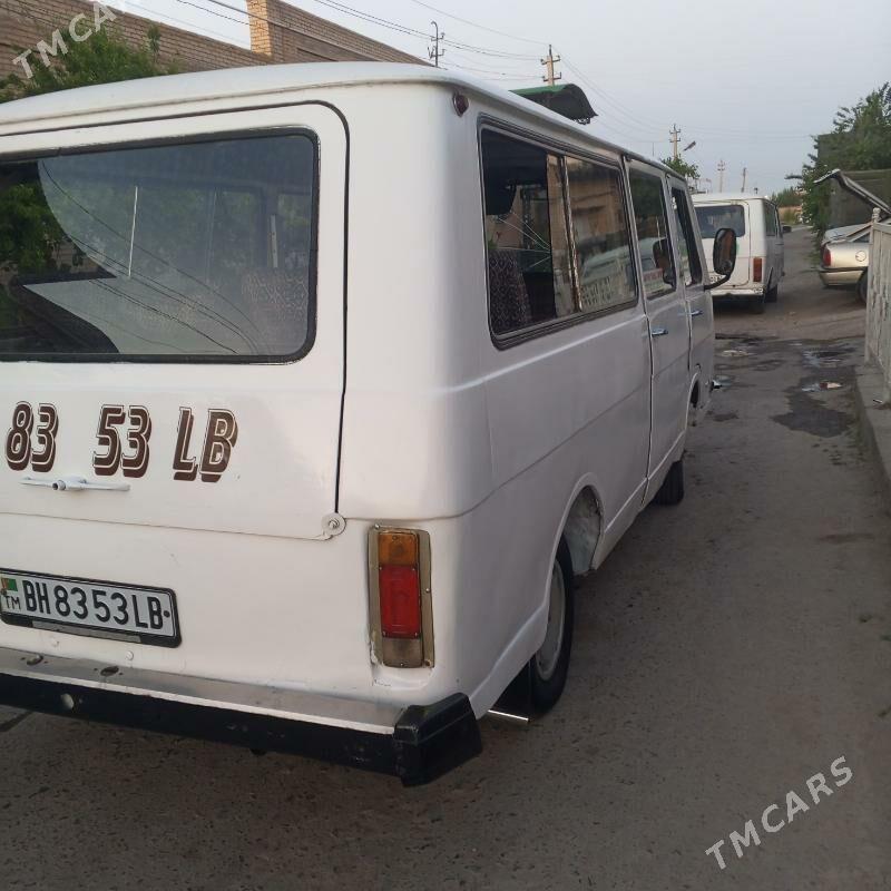 Raf Latvia 1982 - 15 000 TMT - Туркменабат - img 3