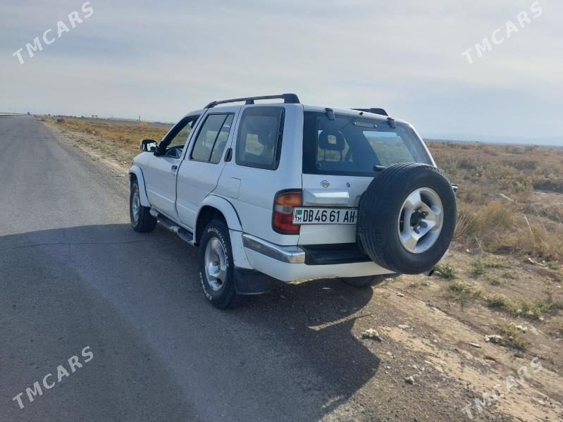 Nissan Pathfinder 1998 - 70 000 TMT - Теджен - img 6
