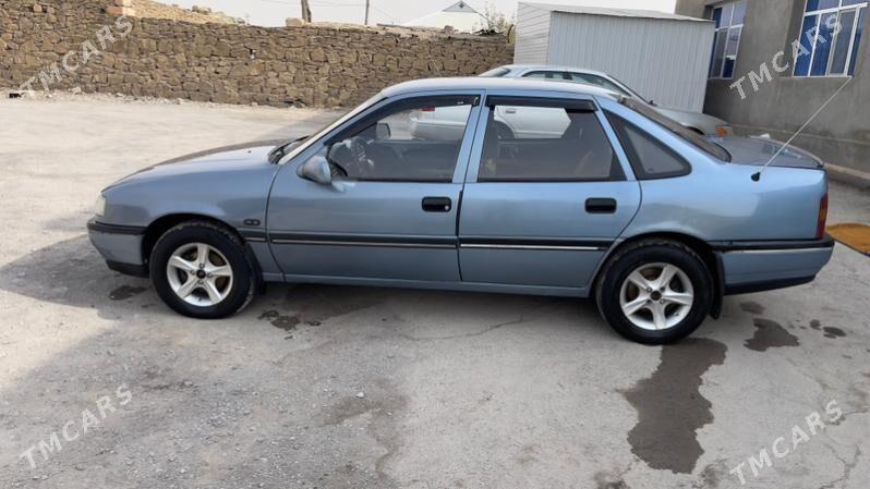 Opel Vectra 1991 - 35 000 TMT - Magdanly - img 3