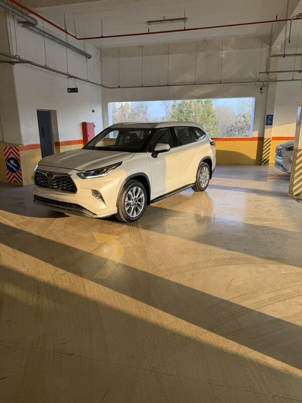 Toyota Highlander 2021 - 630 400 TMT - Aşgabat - img 3