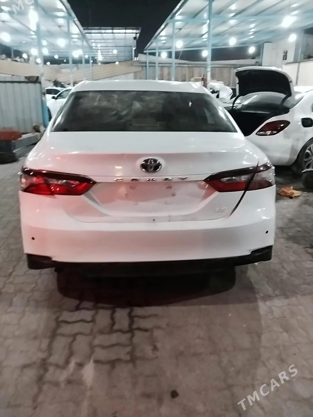 Toyota Camry 2023 - 170 000 TMT - Мары - img 9