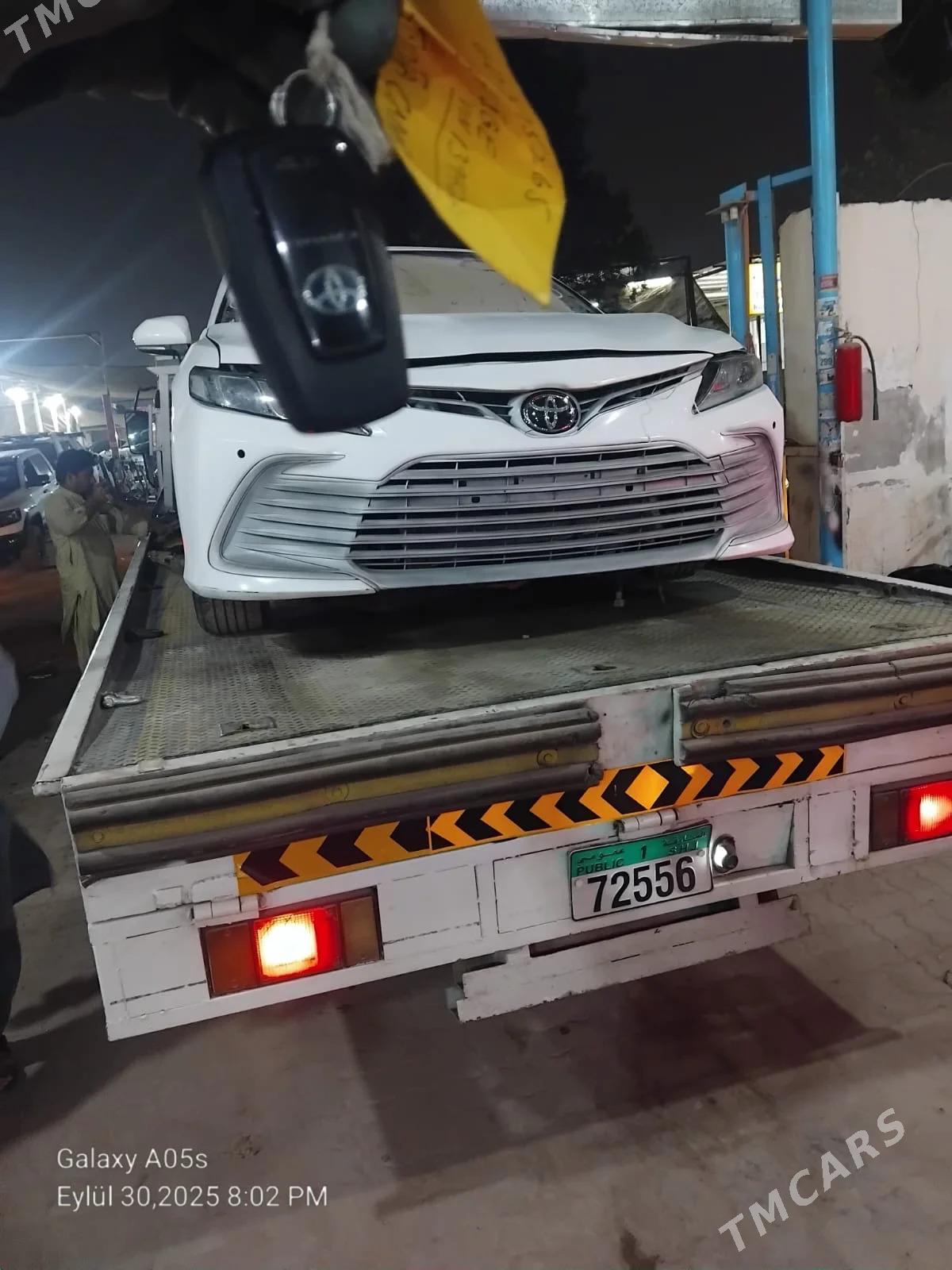 Toyota Camry 2023 - 170 000 TMT - Мары - img 8