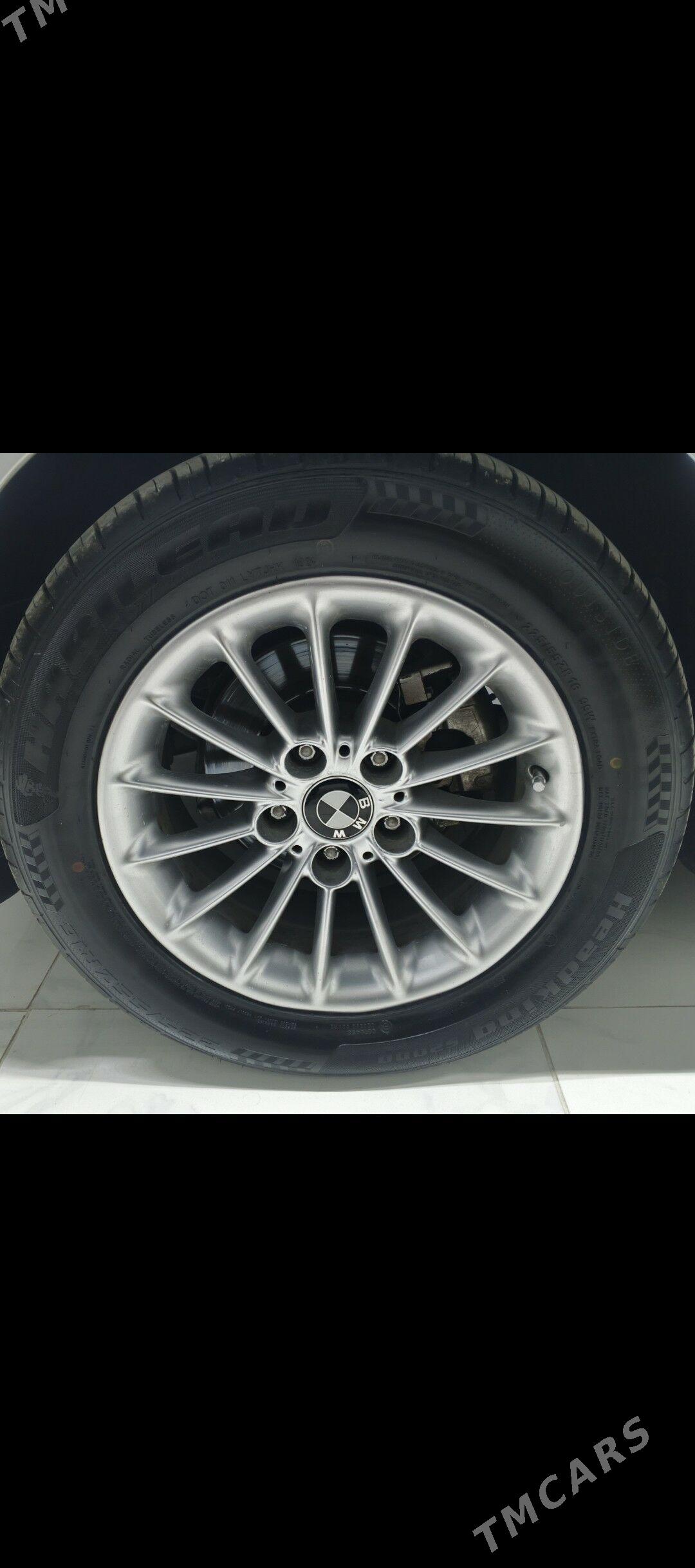 BMW E39 2002 - 125 000 TMT - Балканабат - img 9